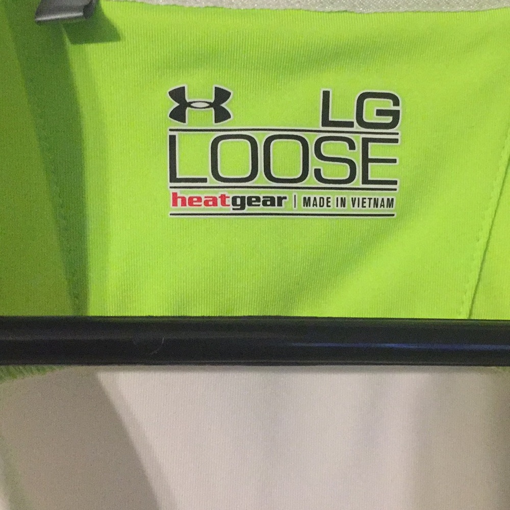 Bundle of Under Armour & Nike women’s sleeveless! - Picture 2 of 4